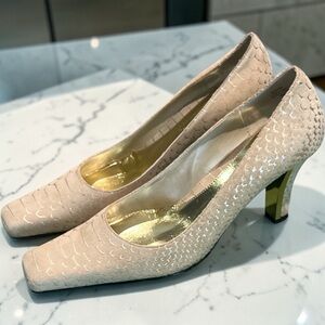J. Renee Classic Cream/Gold Leather Textured Square Toe Pumps